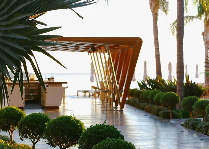 Hotel Alimounda Mare 5*