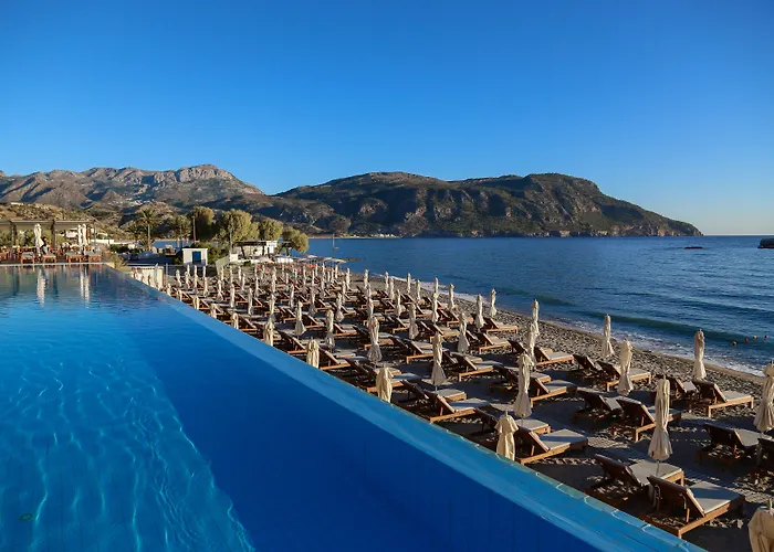 Hotel Alimounda Mare 5*