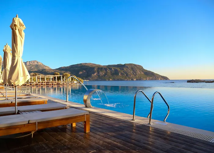 Hotel Alimounda Mare 5*