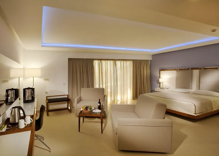 Hotel Alimounda Mare 5*