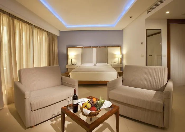 Hotel Alimounda Mare 5*