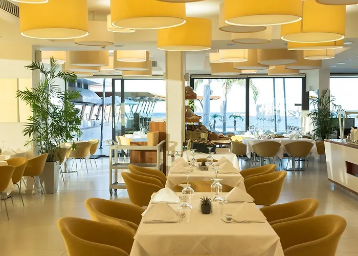 Alimounda Mare Hotel Kárpatos