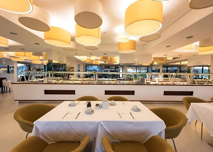 Hotel Alimounda Mare Kárpatos