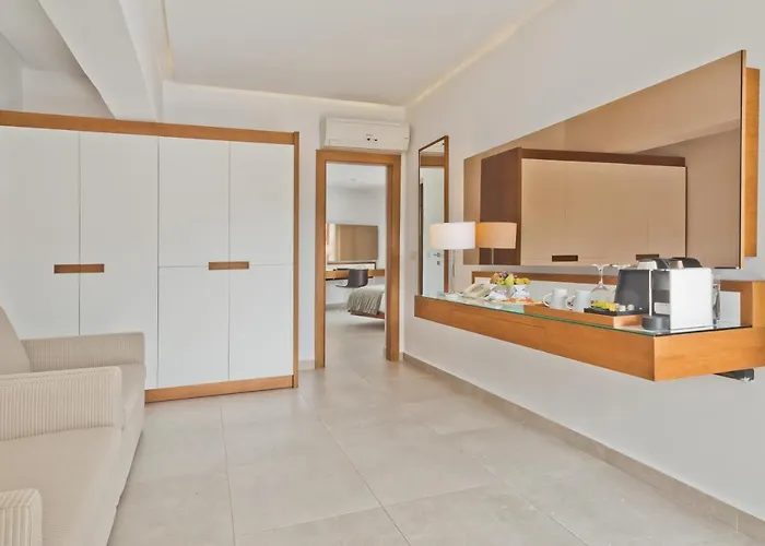 Hotel Alimounda Mare